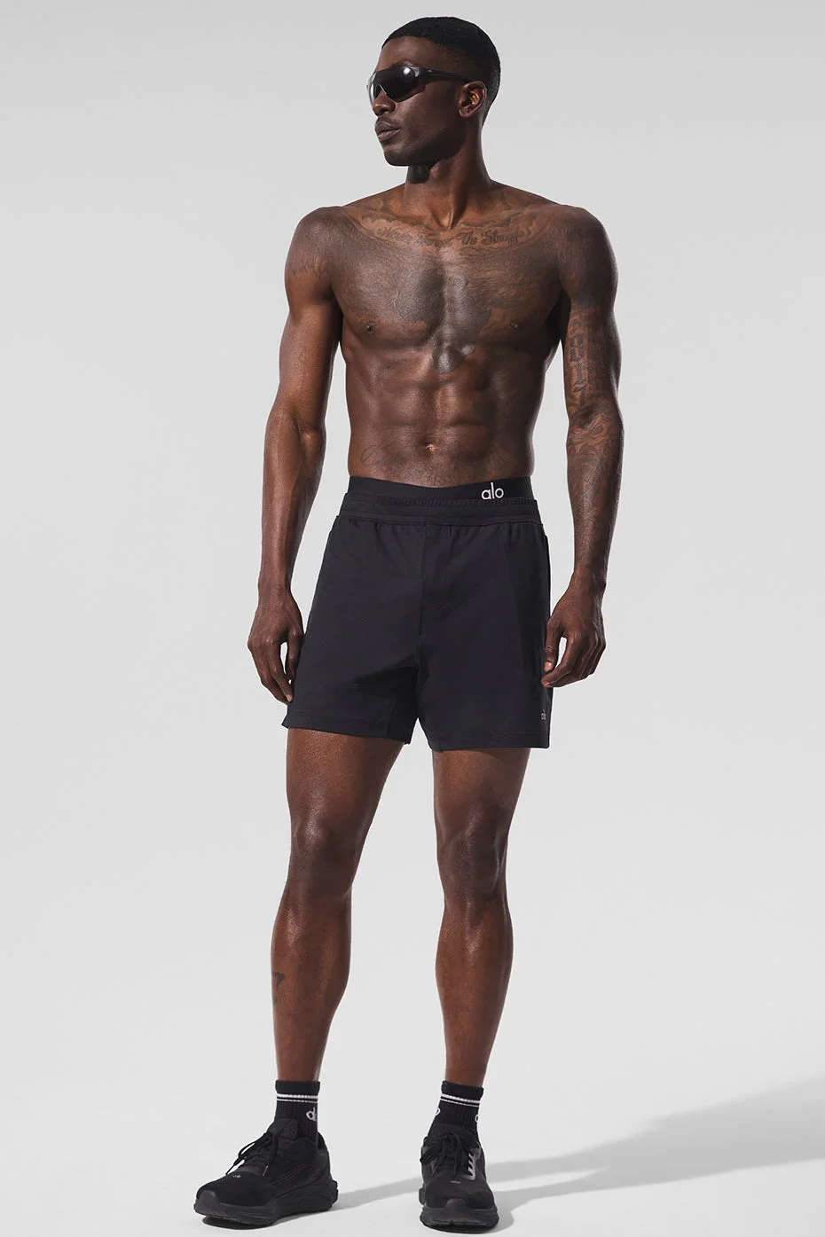 Alo Yoga 7" Conquer React Performance Short - Black