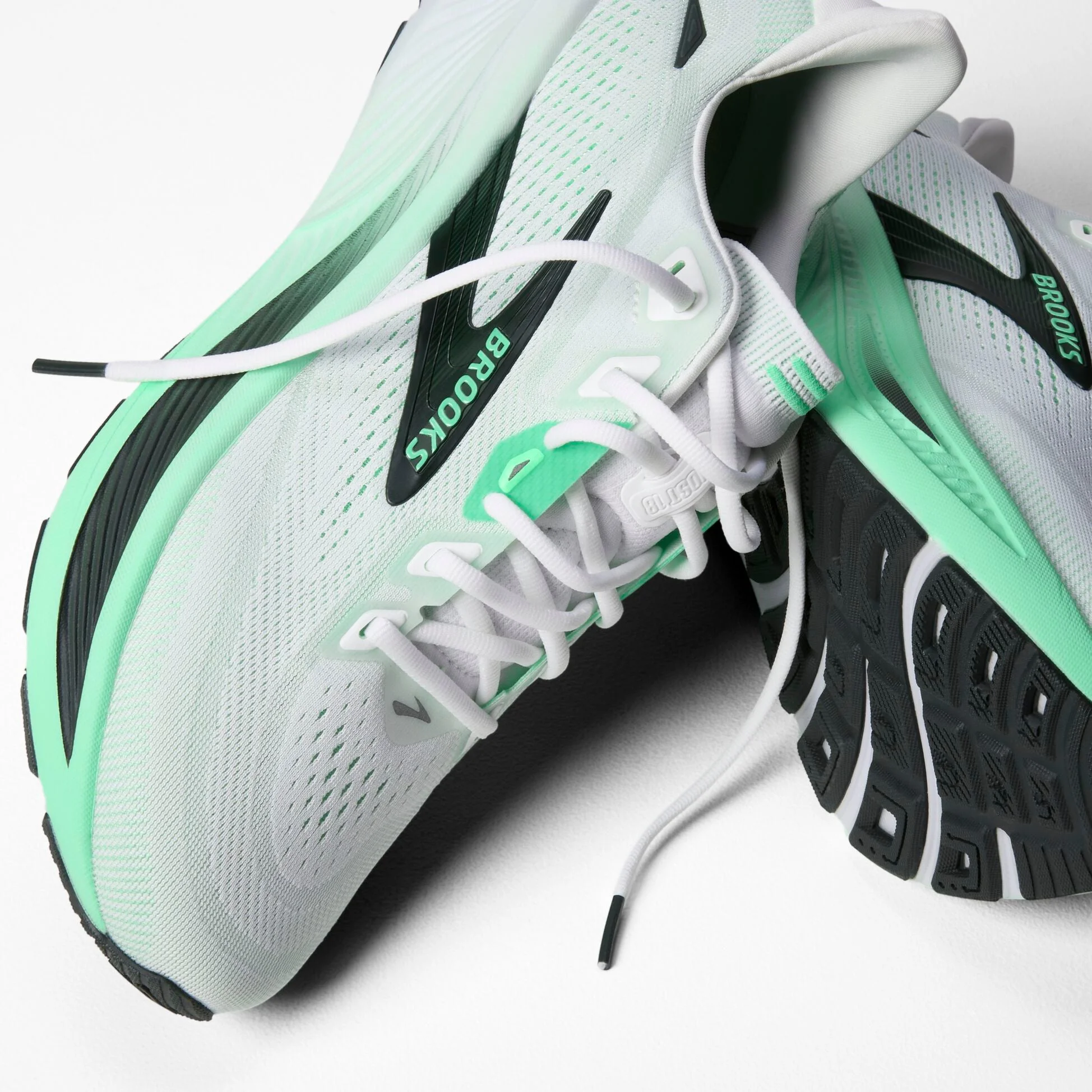 Brooks Ghost 18 White Spring Bud