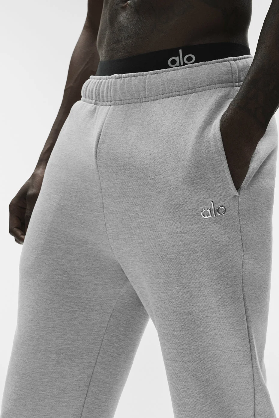 Alo Yoga Accolade Sweatpant - Athletic Heather Grey