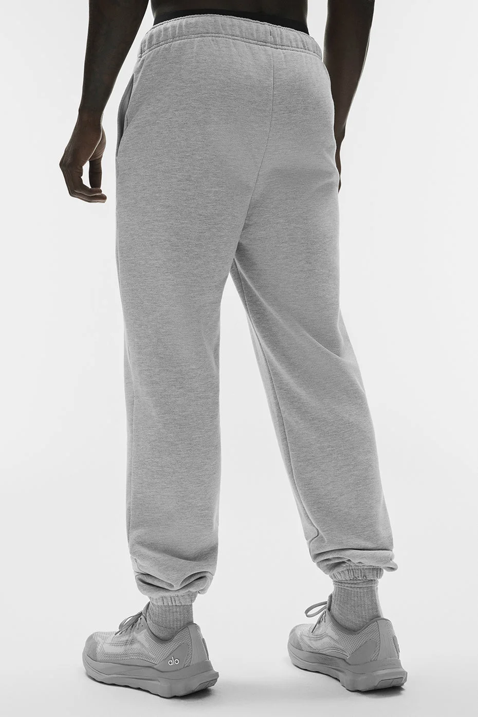 Alo Yoga Accolade Sweatpant - Athletic Heather Grey