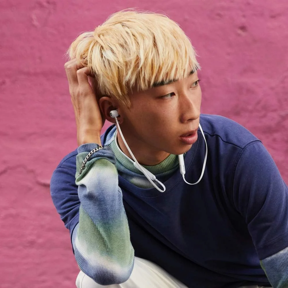 Auriculares inalámbricos Beats Flex con chip W1 de Apple, magnéticos, Bluetooth clase 1, 12 horas de escucha, micrófono integrado