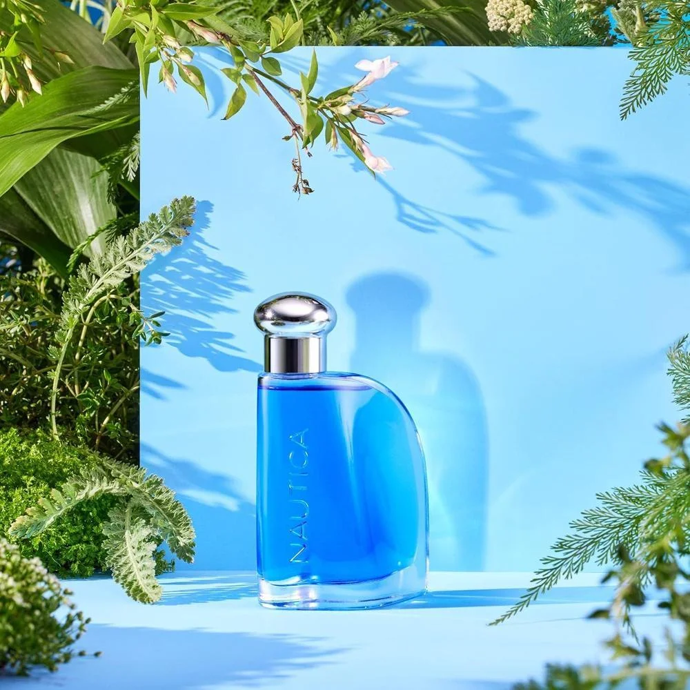 Nautica Blue Eau de Toilette, fragancia para hombre con notas de albahaca, jazmín y cedro, de larga duración para uso diario