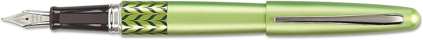 PILOT MR Retro Pop Collection Fountain Pen in Gift Box, Green Barrel with Marble Accent, Fine Point Stainless Steel Nib, Refillable Black Ink (91431)