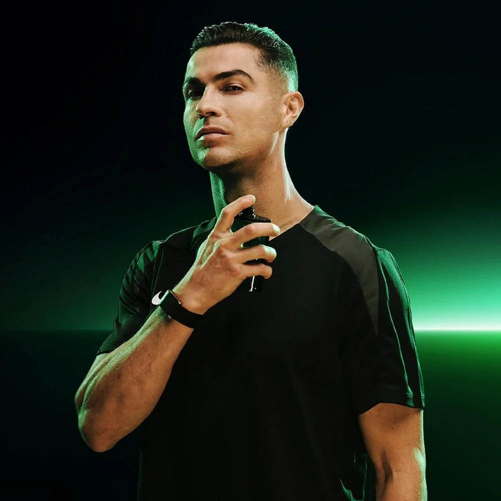 Cristiano Ronaldo CR7 Energy Eau de Toilette - Colonia masculina con cardamomo, lavanda y notas de madera de cedro