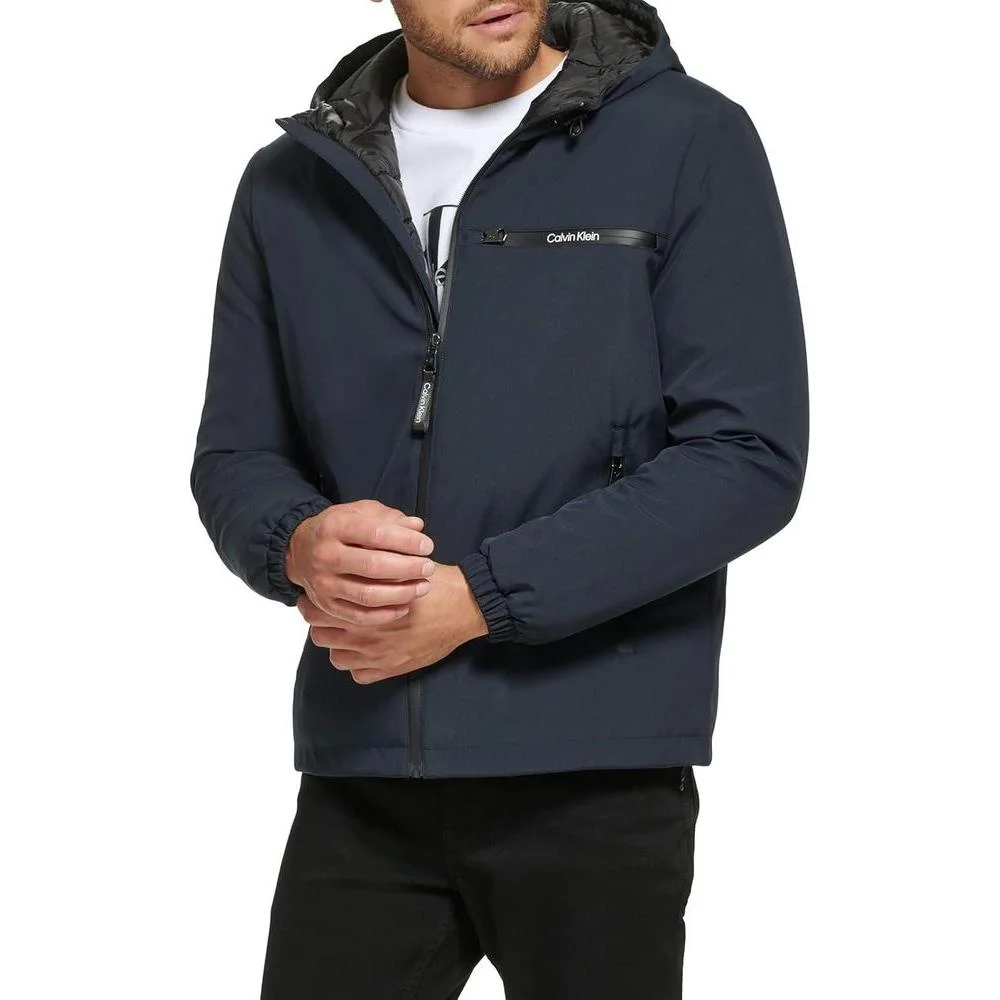 Chaqueta cortavientos de Calvin Klein para hombre con capucha, diseño versátil, resistente al agua y viento, ideal para clima frío