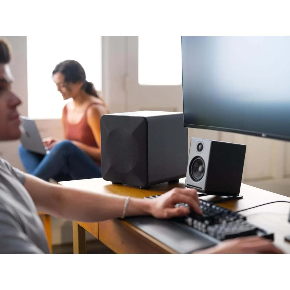 Audioengine Subwoofer S6, altavoz compacto con graves profundos y potencia de 210 W para TV y cine en casa