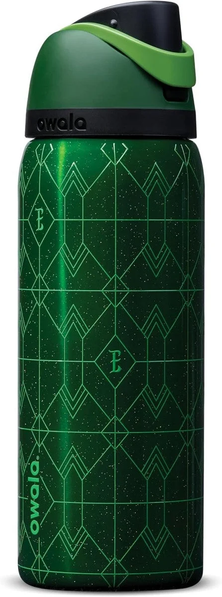 Owala Star Wars FreeSip Insulated Stainless Steel Water Bottle with Straw for Sports, Travel, and School BPA-Free Sports Water Bottle, 32 oz, Darth Vader