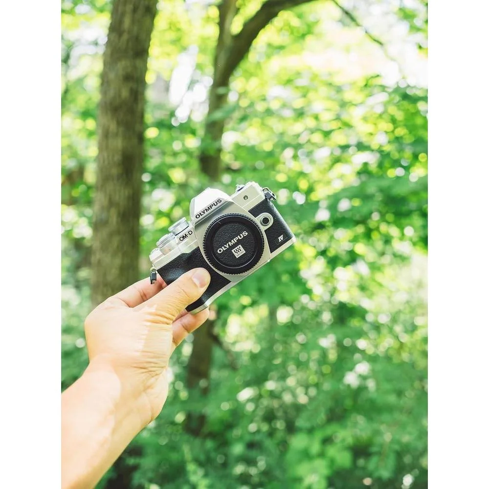 OM System Olympus E-M10 Mark IV Plata Cámara 20MP Estabilización De Imagen 4K Wi-Fi