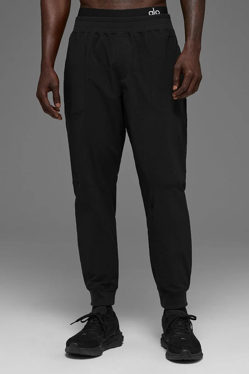Alo Yoga Co-Op Pant (Regular) - Black