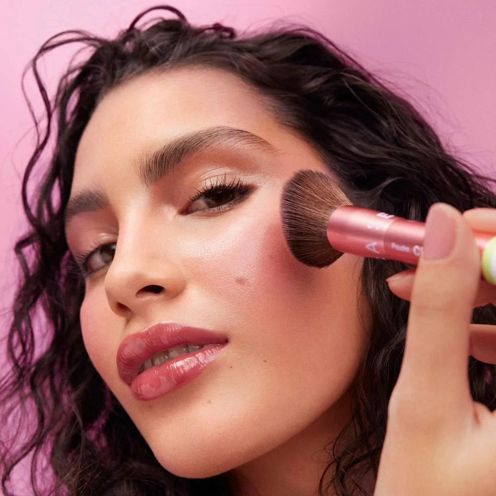 Perfectly Blushed Set de Maquillaje: Rubor y Brocha