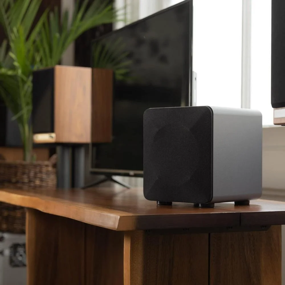 Audioengine Subwoofer S6, altavoz compacto con graves profundos y potencia de 210 W para TV y cine en casa