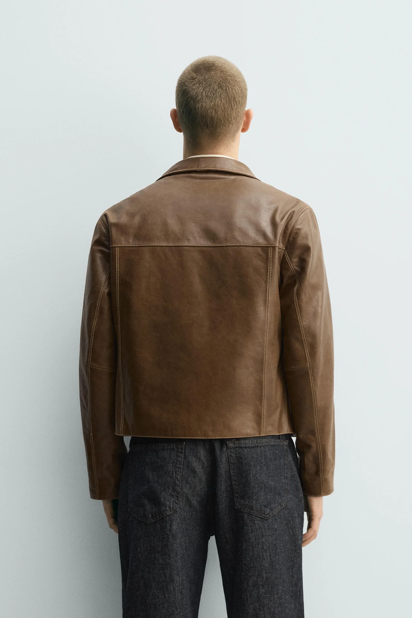 Cazadora Piel Pespuntes Zara