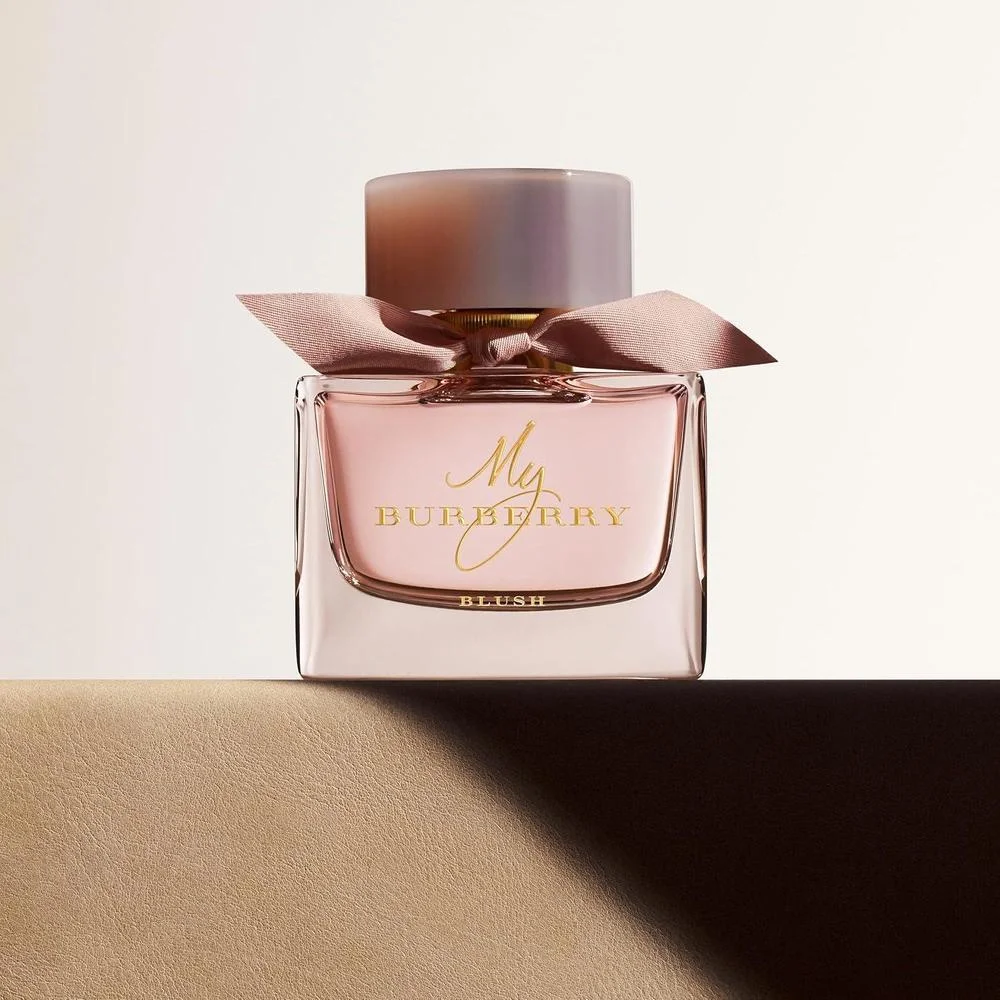 BURBERRY My Blush Eau de Parfum para Mujer - Fragancia Floral con Notas de Granada, Pétalo de Rosa, Jazmín y Glicina